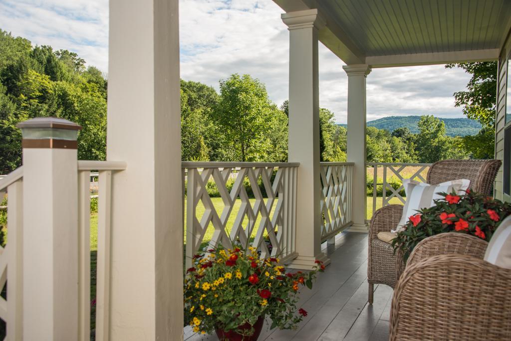 Deer Brook Inn Вудсток Экстерьер фото