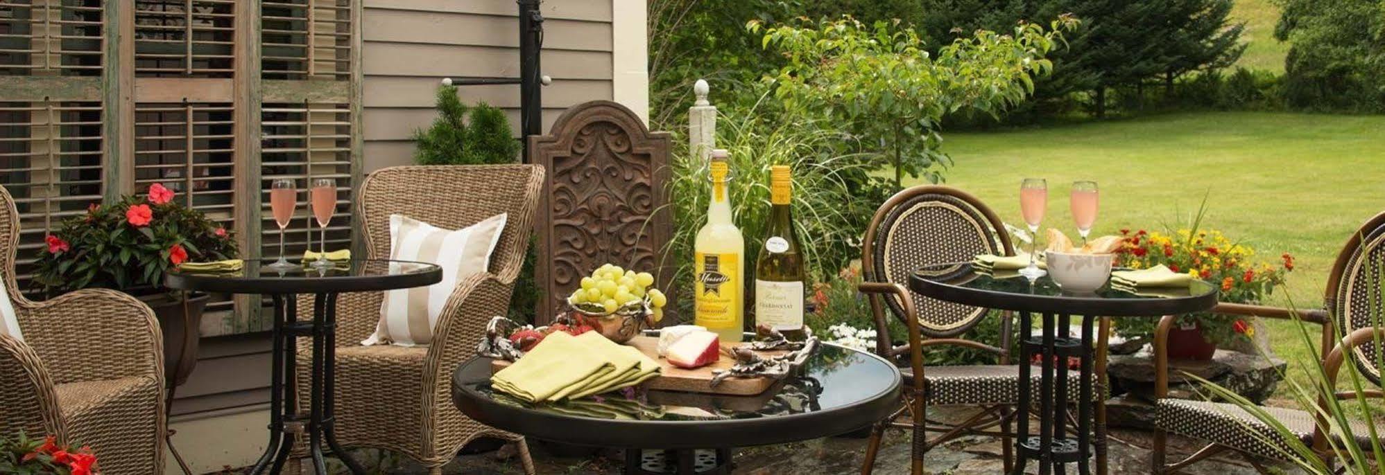 Deer Brook Inn Вудсток Экстерьер фото