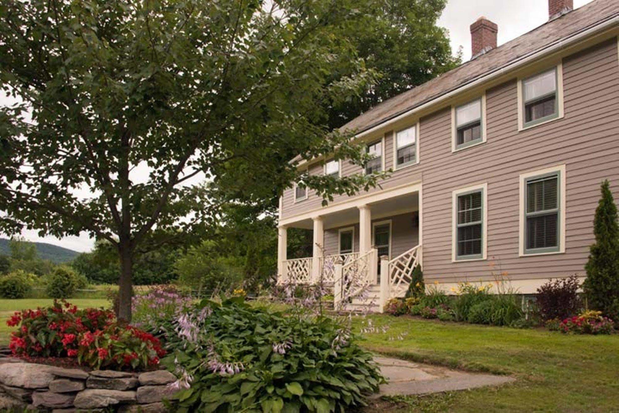 Deer Brook Inn Вудсток Экстерьер фото