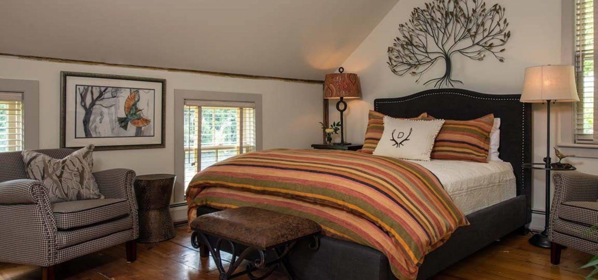 Deer Brook Inn Вудсток Экстерьер фото